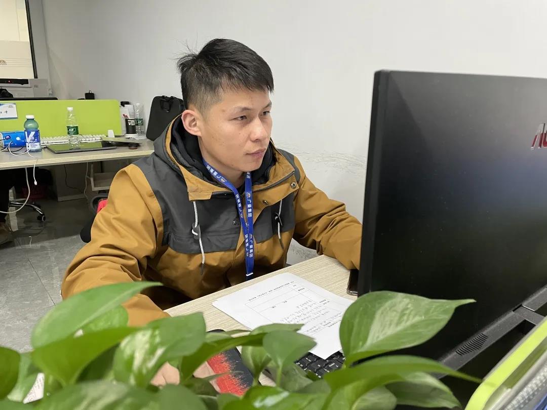 喜讯丨凯发K8集团官网测绘公司熊慈斌喜提“广东省技术能手”荣誉称号！
